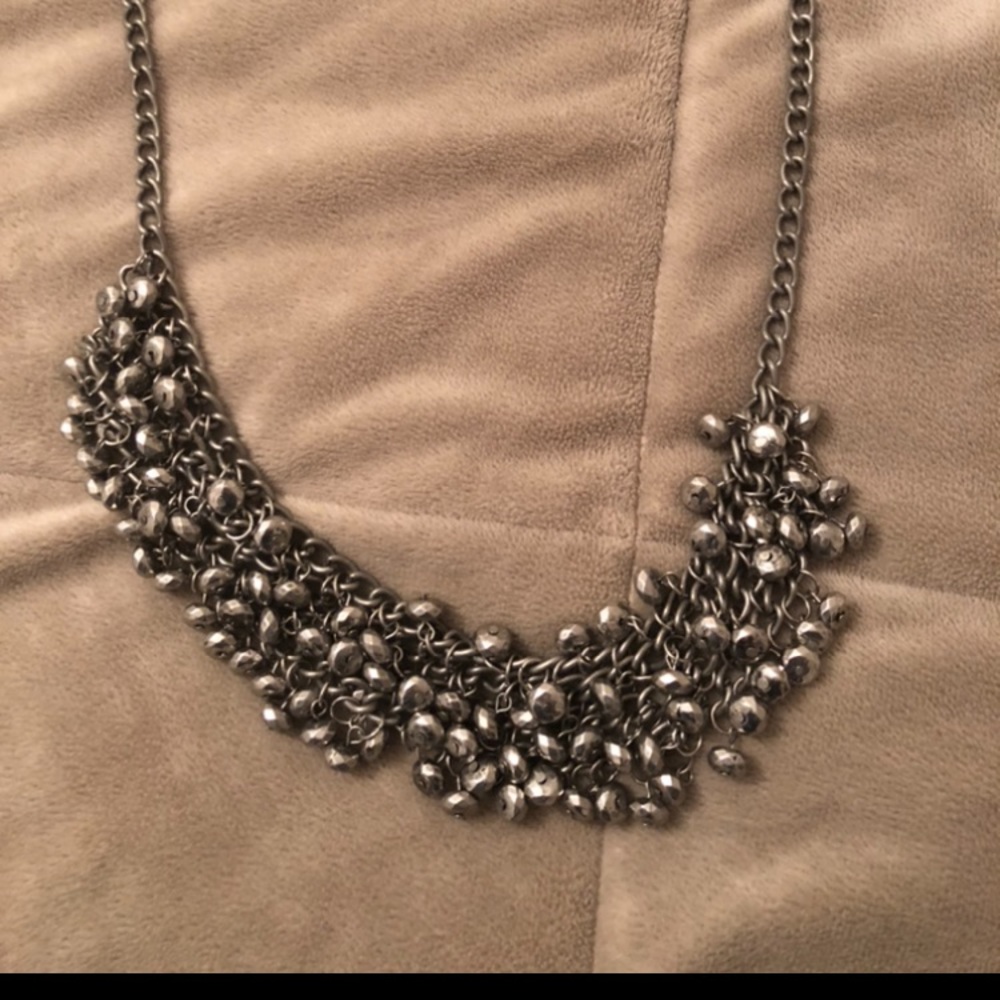 Costume jewellery necklace